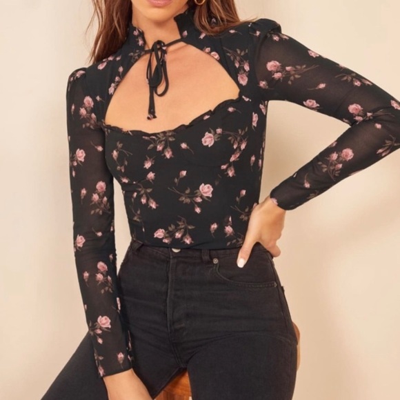 ISO !!!! Reformation top! - Picture 1 of 1